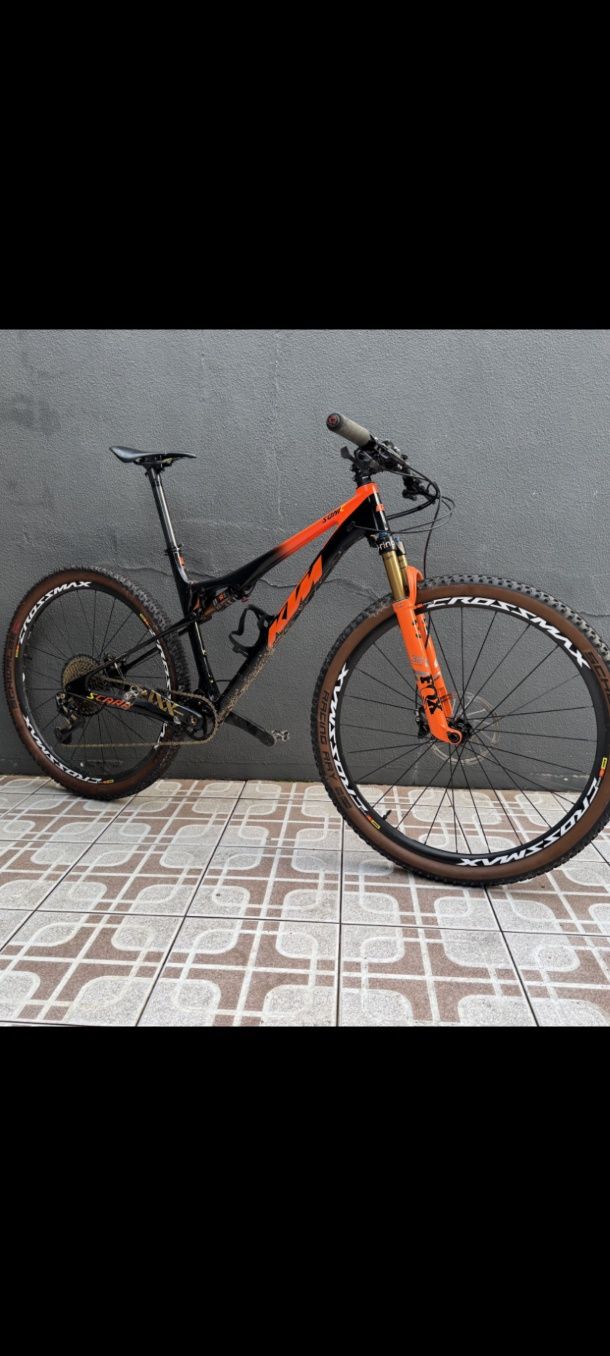 Scarp sonic BTT top