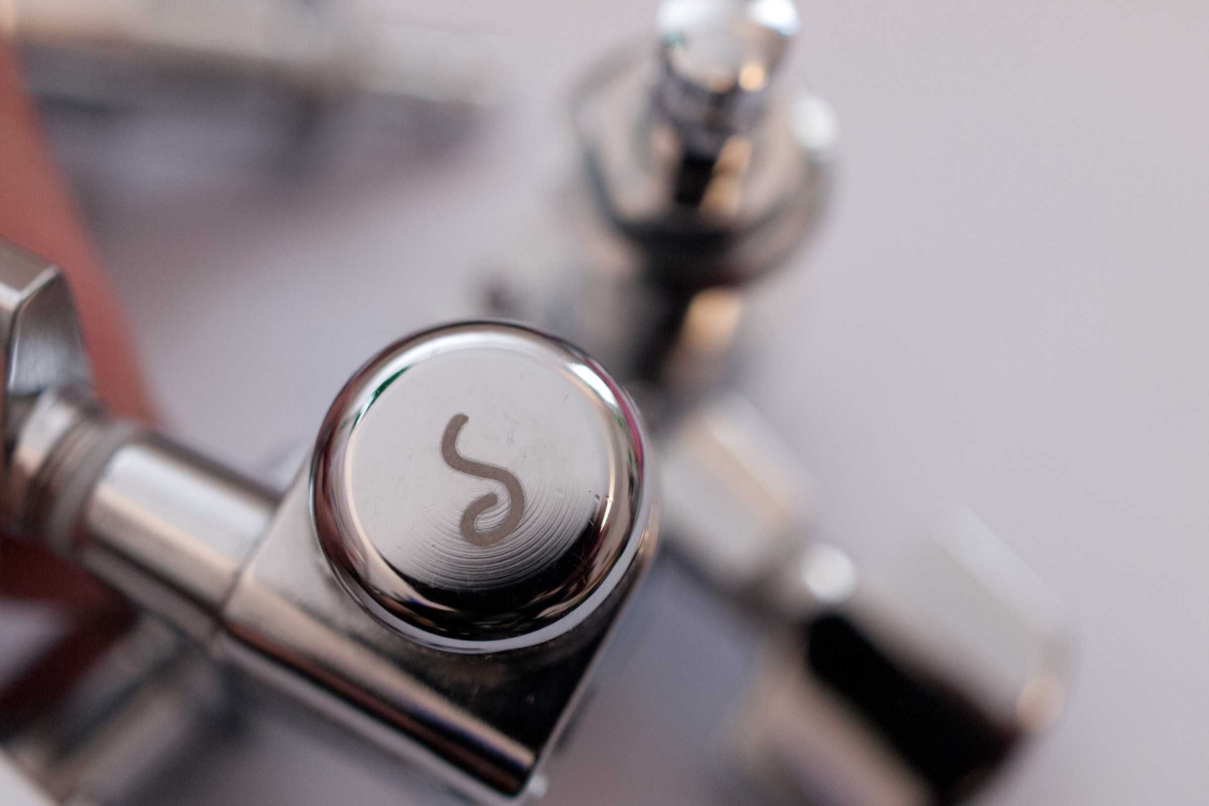 Schaller M6 2-Pin Mount Locking Tuners (Para Fender e Squier)