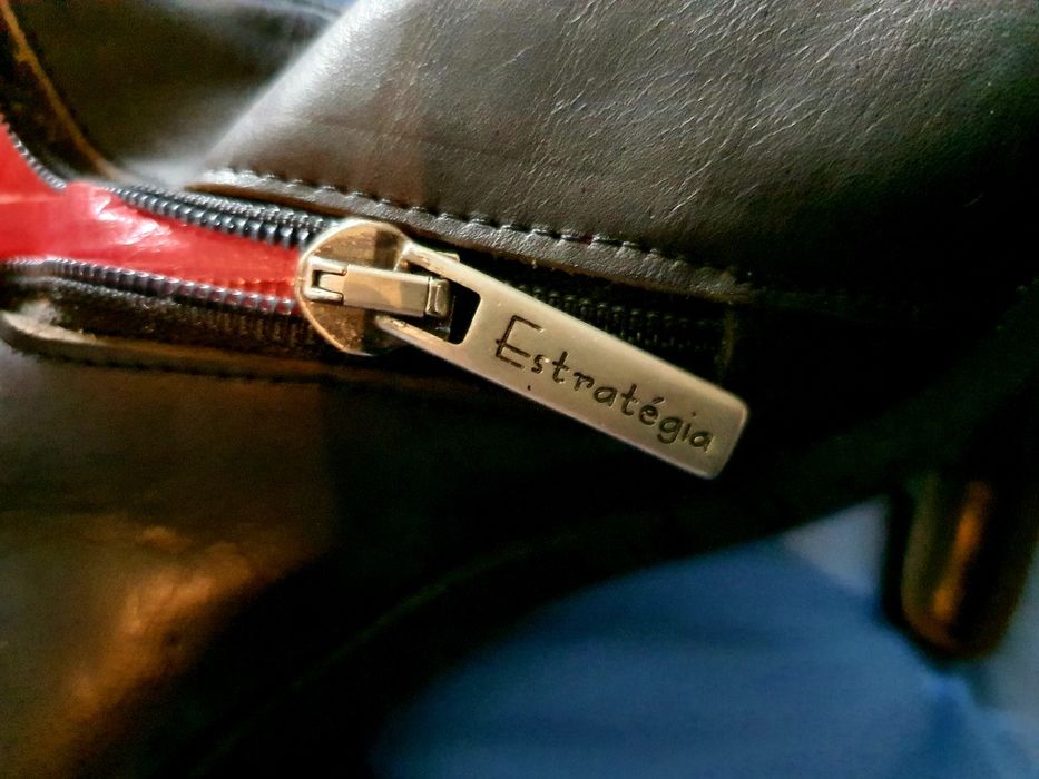 Botas 39 todas em pele marca Estratégia