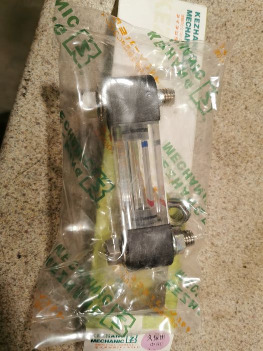 Wskaźnik poziomu oleju hydraulicznego kontrolka kubota yanmar minikopa