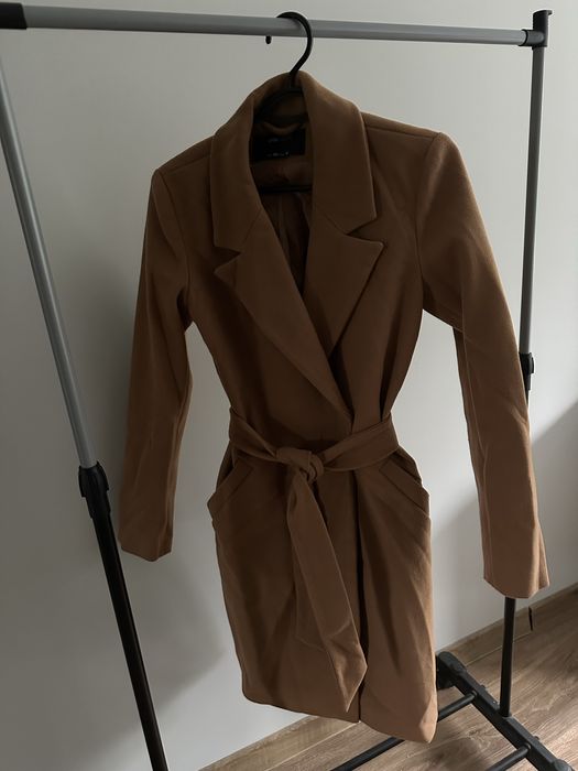 Осіннє пальто xs розмір