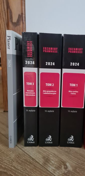 Sprzedam zestaw Egzaminy Prawnicze 2024. Egzamin adwokacki/radcowski