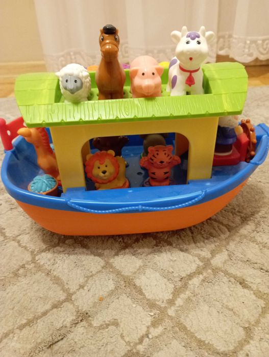 Arka Noego Fisher Price. Zabawka interaktywna.