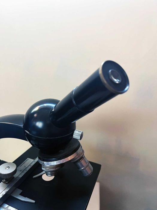 Microscópio de monóculo Beck Kassel CBS