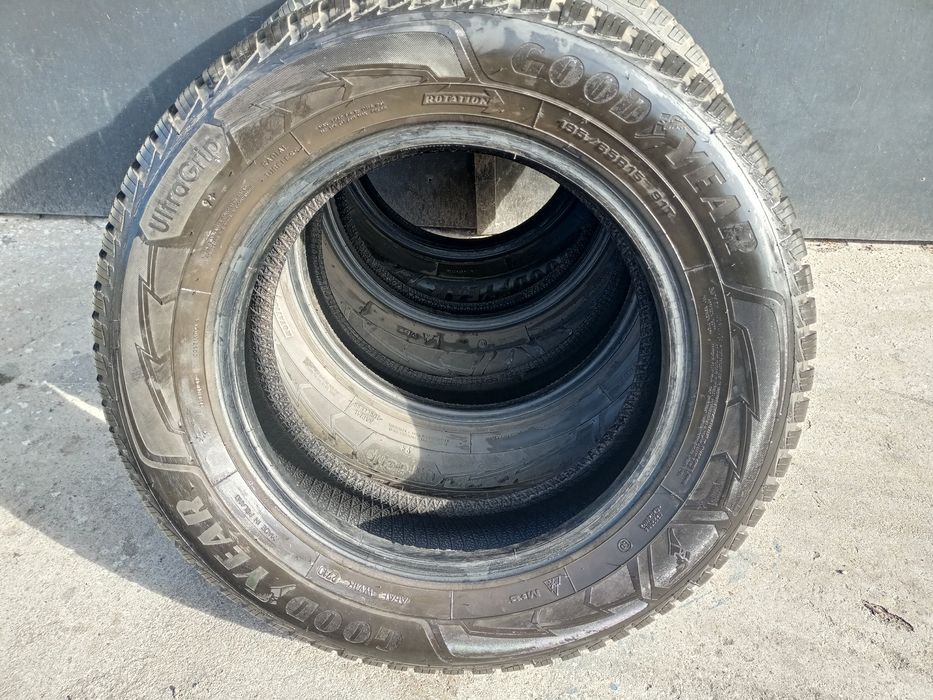 Opony zimowe 195/65r15