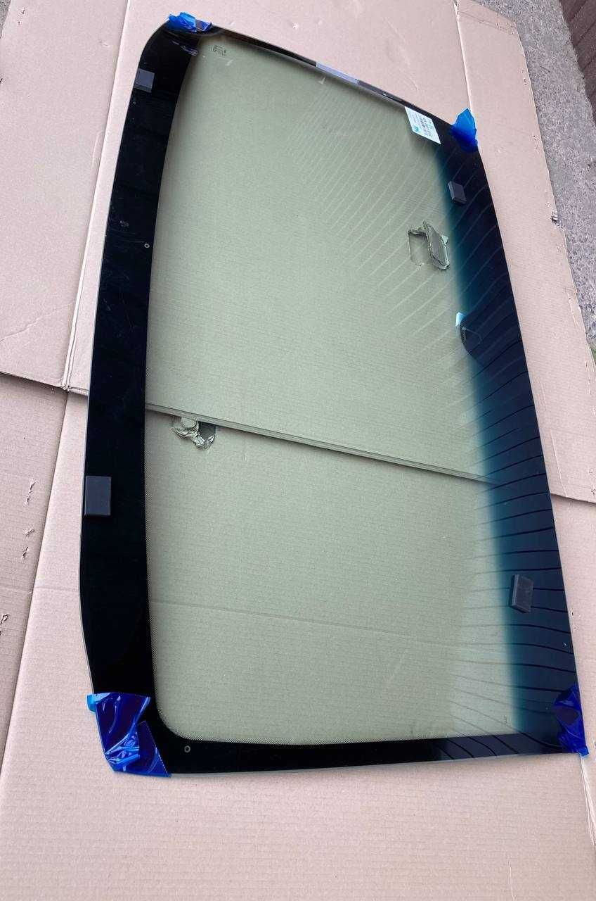 Лобове скло Fiat Doblo Вітрове переднє лобовое стекло вікно Добло 223