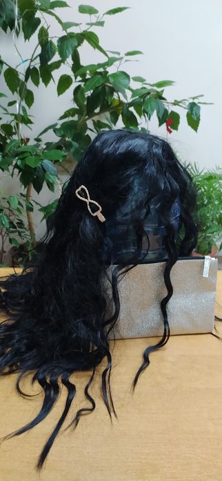 Парик чёрный как натуральный