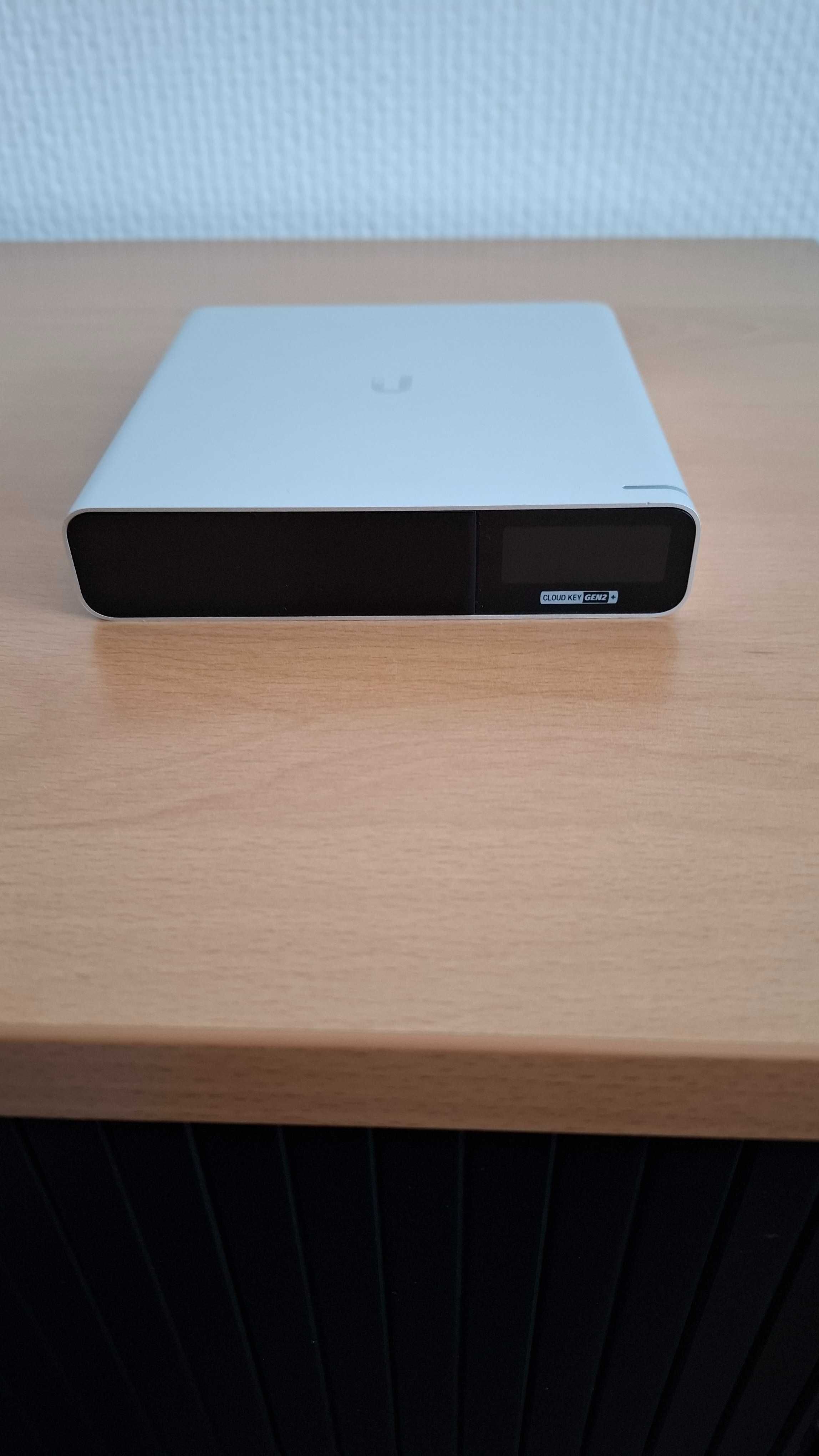Unifi CloudKey 2 G2+ kontroler sieciowy