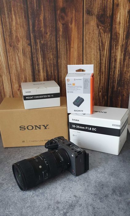 Sony FX30 + Sigma MC-11 + Sigma 18-35mm f/1.8 – Stan bardzo dobry