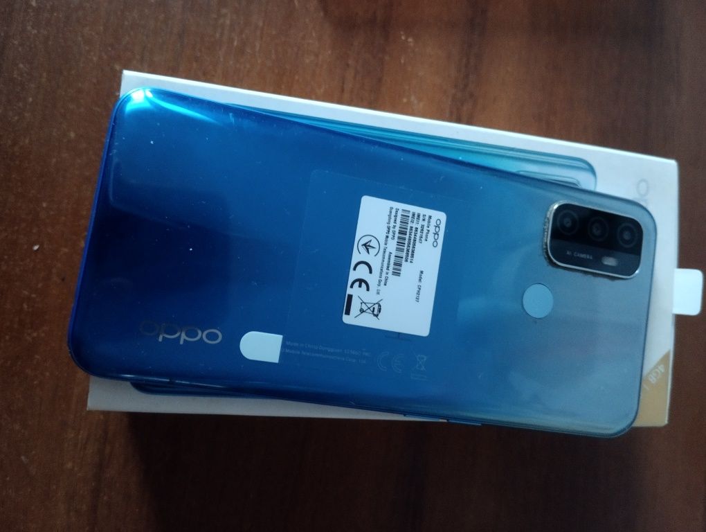 Продам смартфон Oppo A53