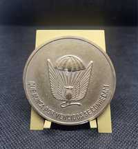 medalha de bronze comemorativa do  jantar Anual dos Paraquedistas