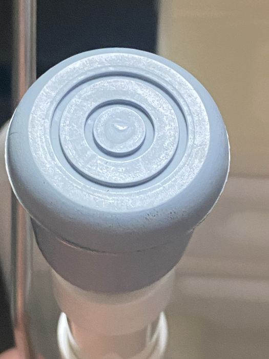 Стул для душа откидной с пластиковым сиденьем.