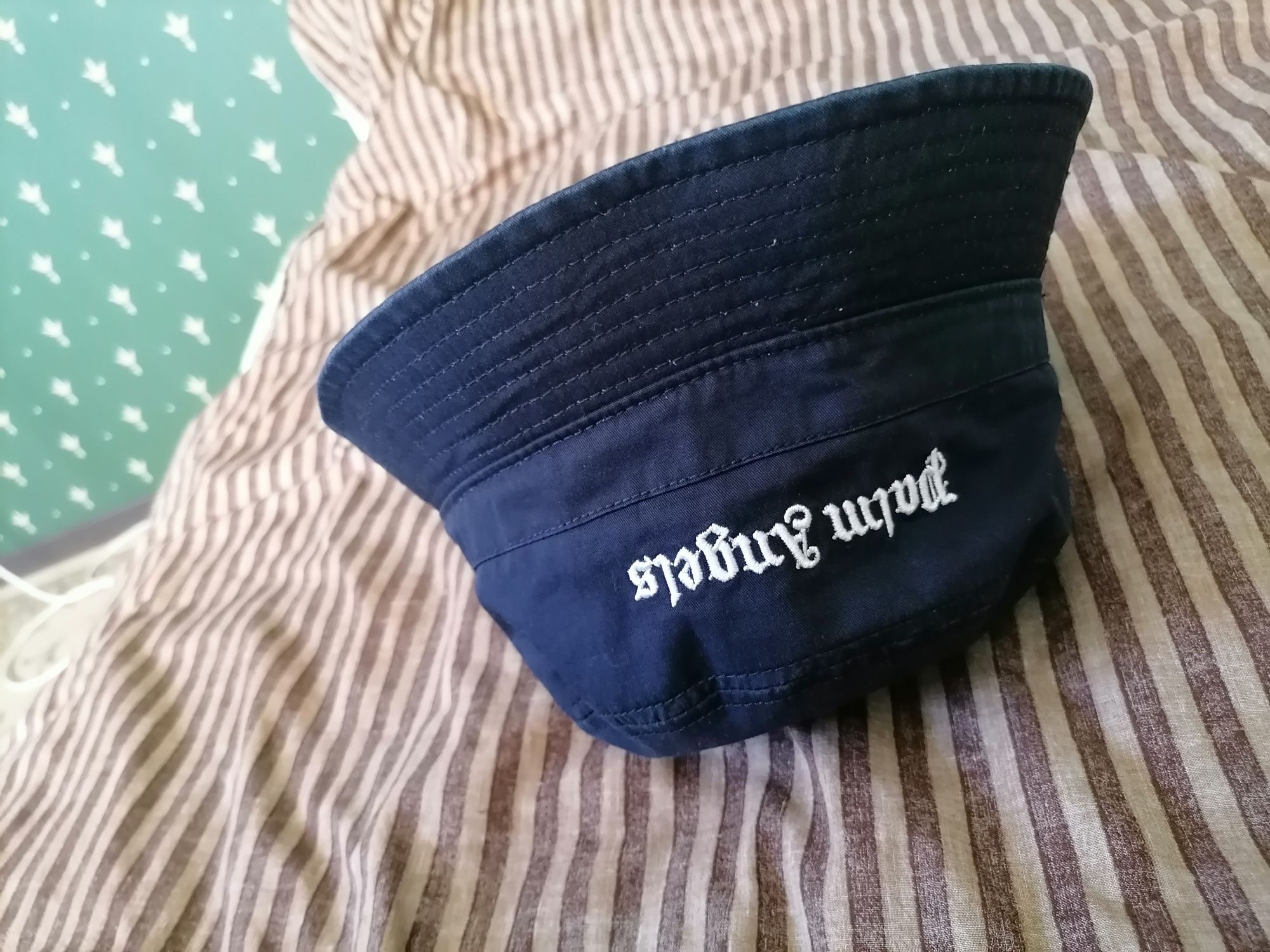 Продам оригінальну панаму Palm Angels