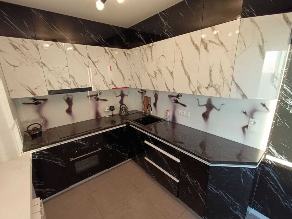 Видова 4-х кімнатна  ст. метро Індустріальна