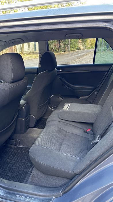 Toyota Avensis 2.0 дізель