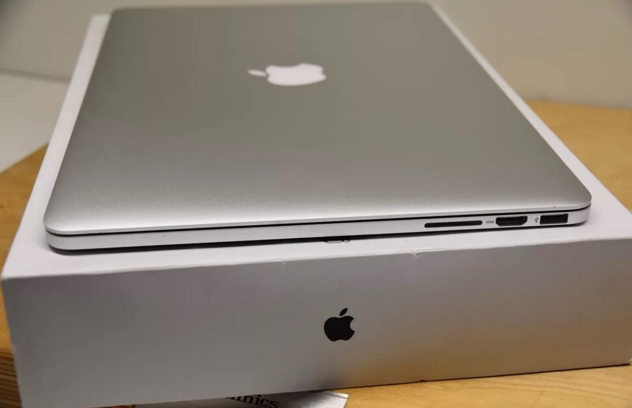 MacBook Pro 15.3 2015