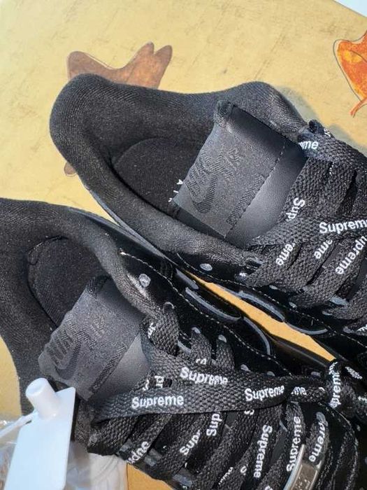Buty meskie Mokasyny Nike_Air_Force_1_Low_Supreme_Black R.44.5