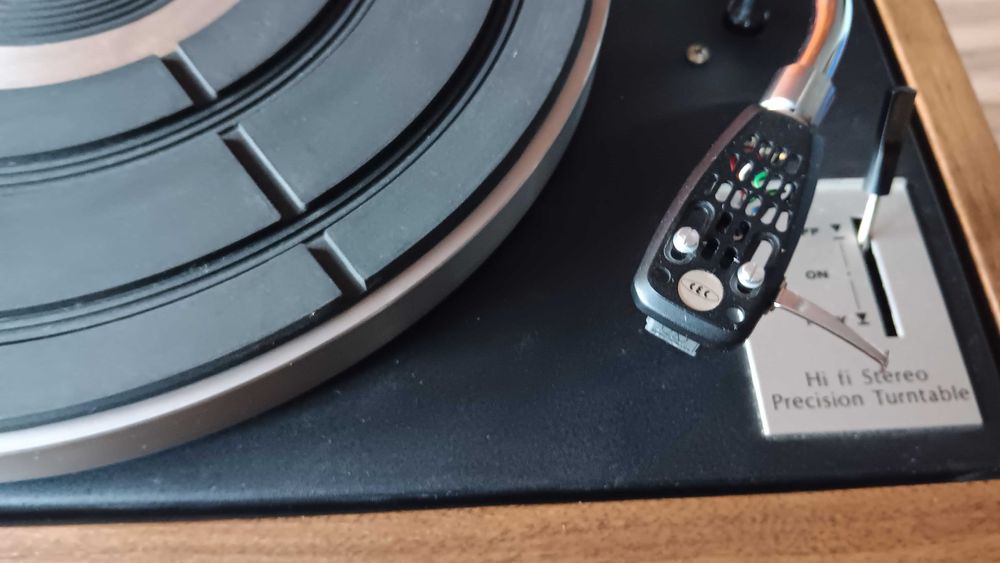 Gramofon CEC BD-2000