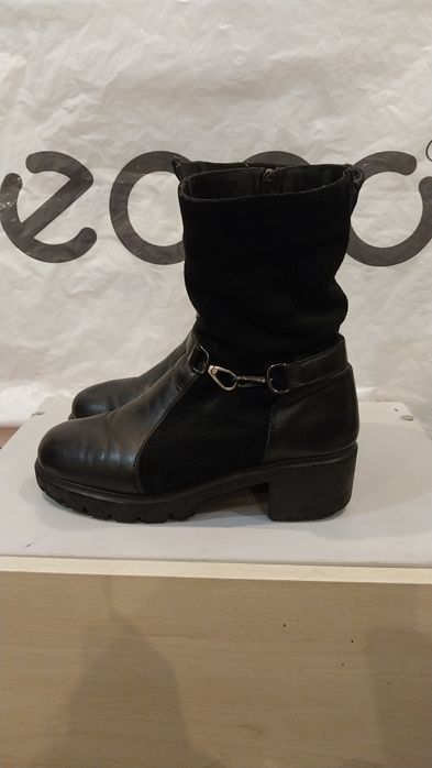 Продам женские зимние сапоги Modern design