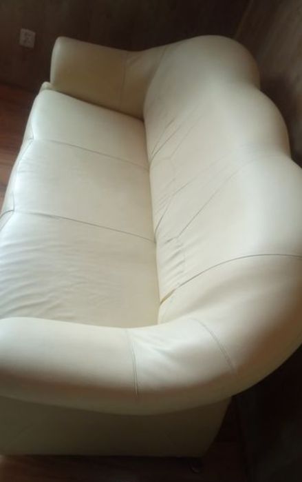 Sofa i jeden fotel