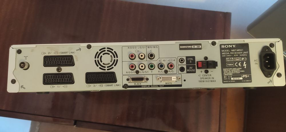 Телевізор SONY MBT-MRX1 42' плюс ресивер SONY  MBT-MRX1

MODEL: MBT-MR