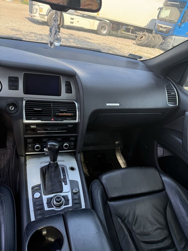 Sprzedam Audi Q7