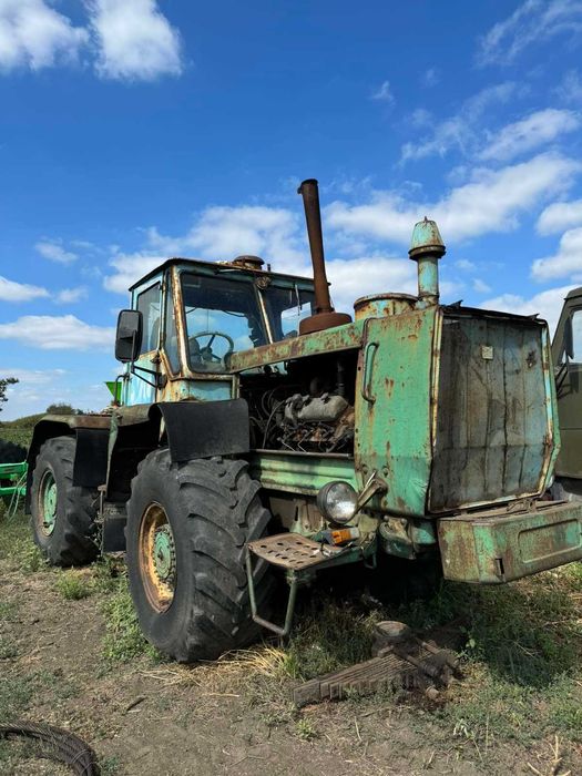 Продам трактор Т150К