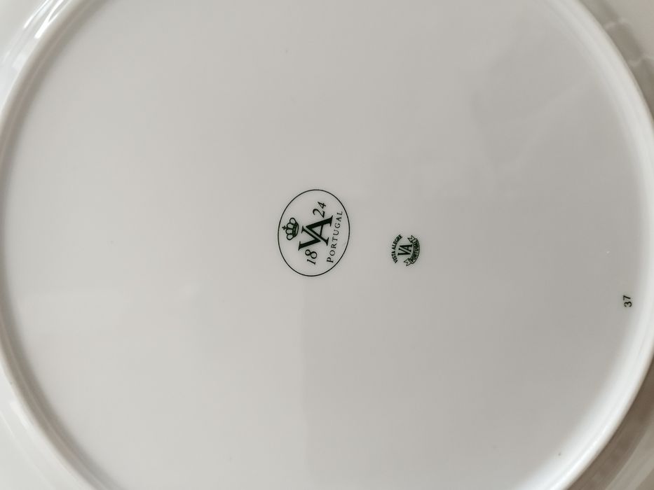 Serviço de jantar, Vista Alegre, 12 pessoas