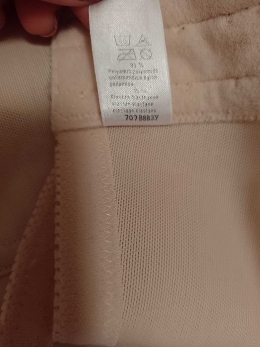 (80B) Triumph/ Ekskluzywny biustonosz modelujący z Londynu, NOWY