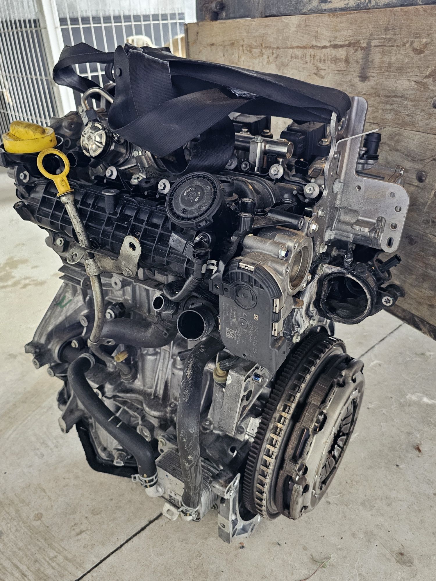 Vendo motor para peças de Nissan Qashqai 1.3 DIG-T 140cv (gasolina)