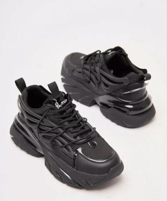 Кросівки жіночі Lonza розмір 36