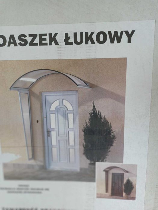Daszek nad drzwi