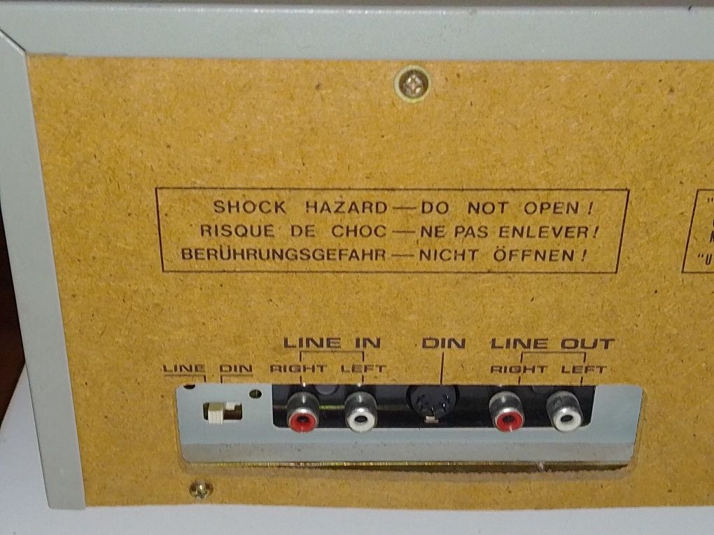 Магнітола Касетна AKAI model CS-MO2