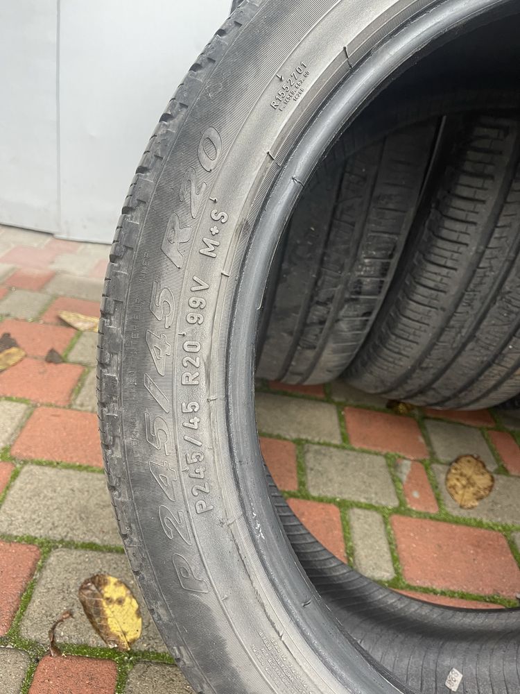 Літні шини R20 245/45 Pirelli