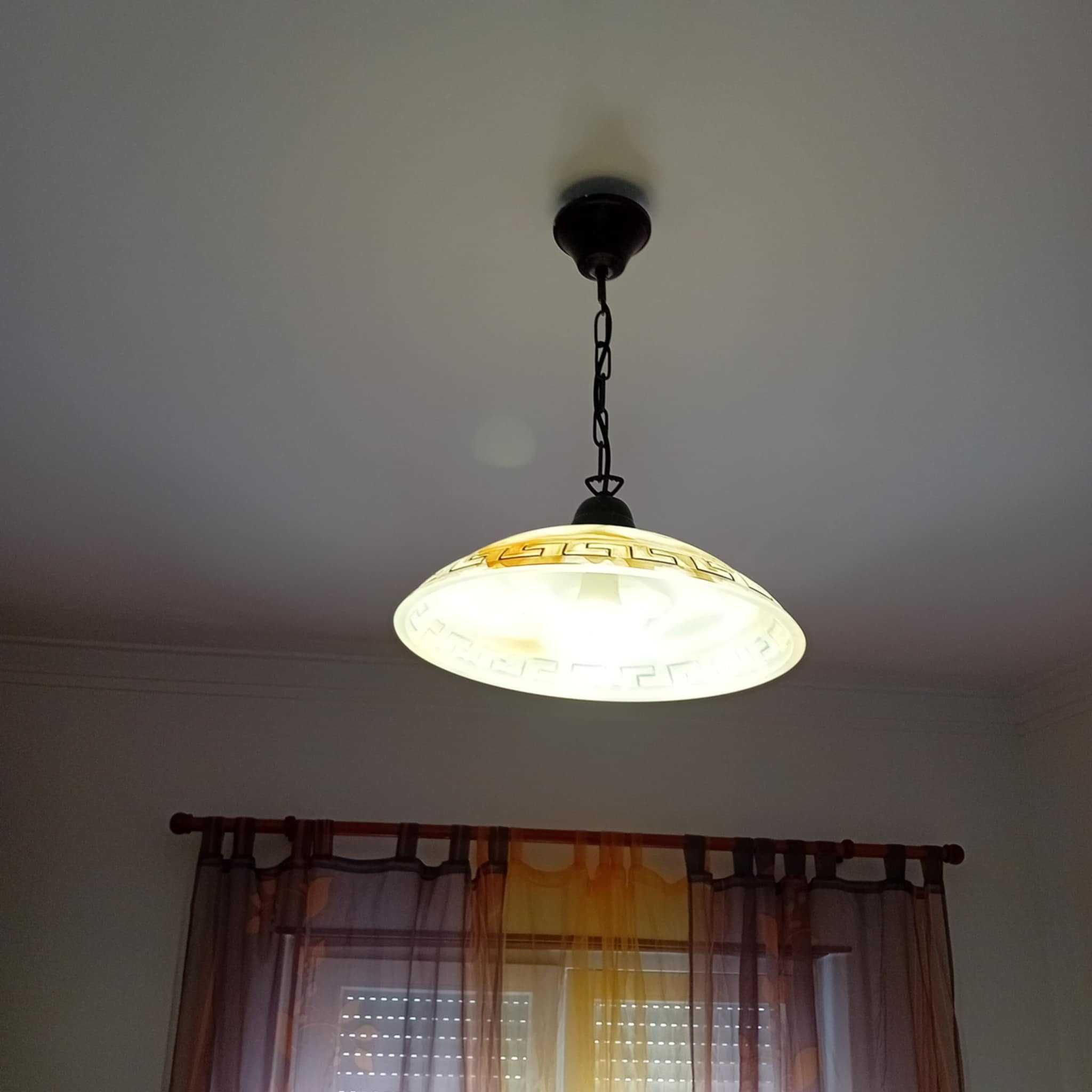 Candeeiros de quarto para desocupar