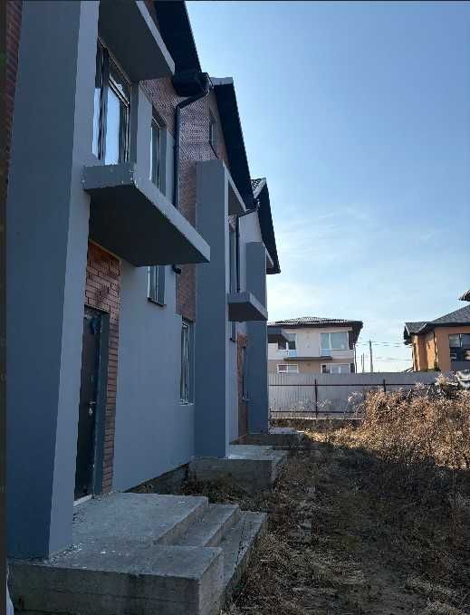 Двоповерх. таунхаус біля ліцею №1, 120 кв.м.Великий вибір нерухомості!