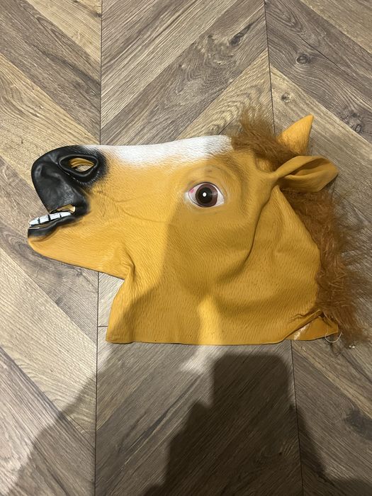 Маска коня якісна