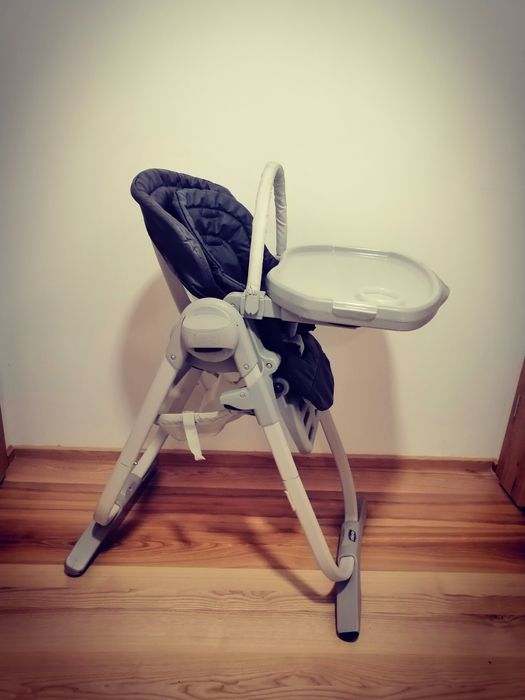 Rewelacyjne zadbane krzesełko do karmienia Chicco z palakiem na zabawk
