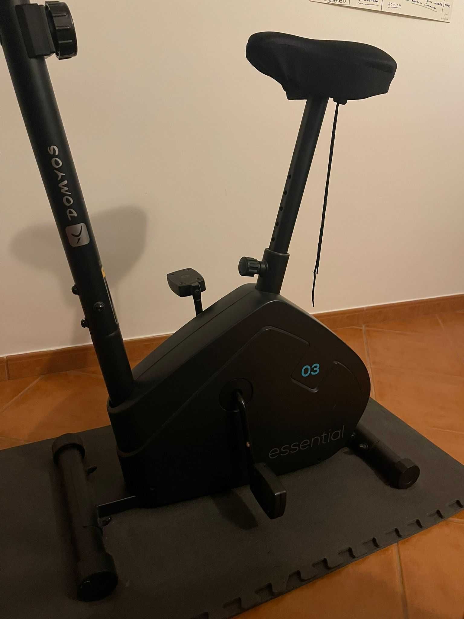 Bicicleta Estática - Decathlon Domyos 03