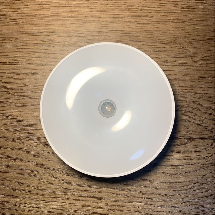 Лампа-нічник світлодіодна на акумуляторі з датчиком руху