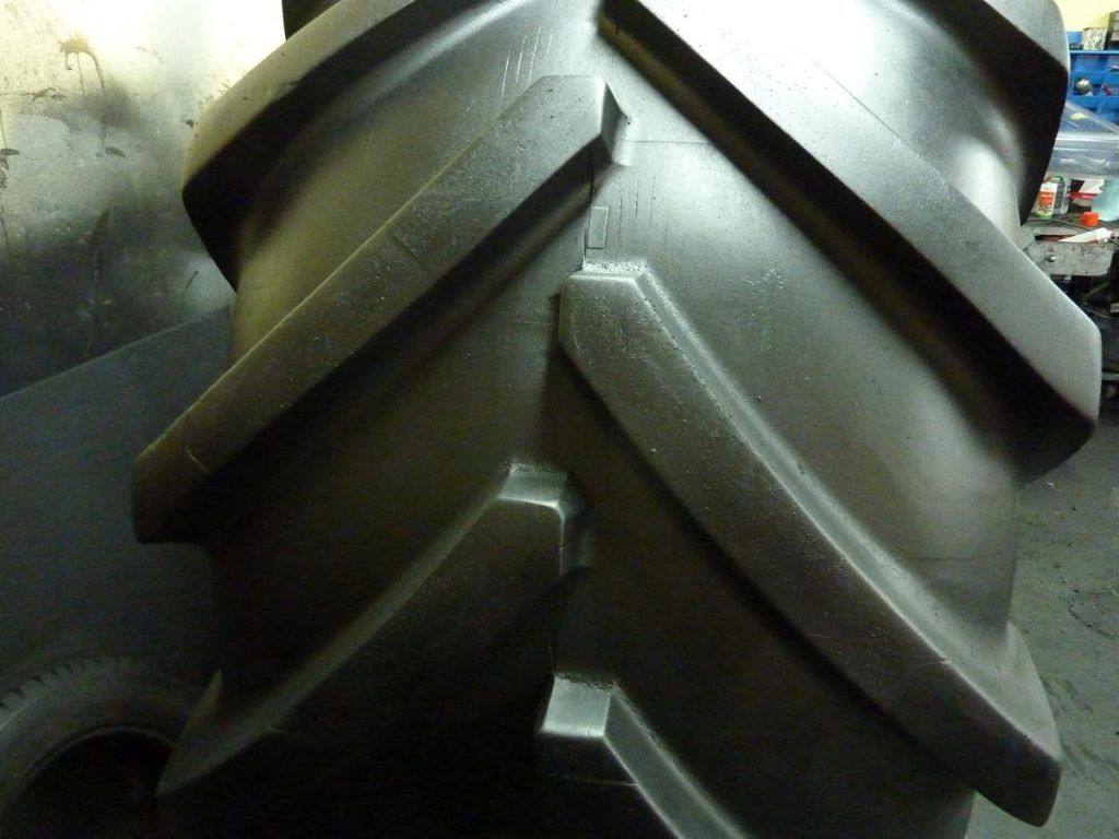 Opona używana rolnicza 900/60R32 MICHELIN MEGAXBIB 5800zł W3687