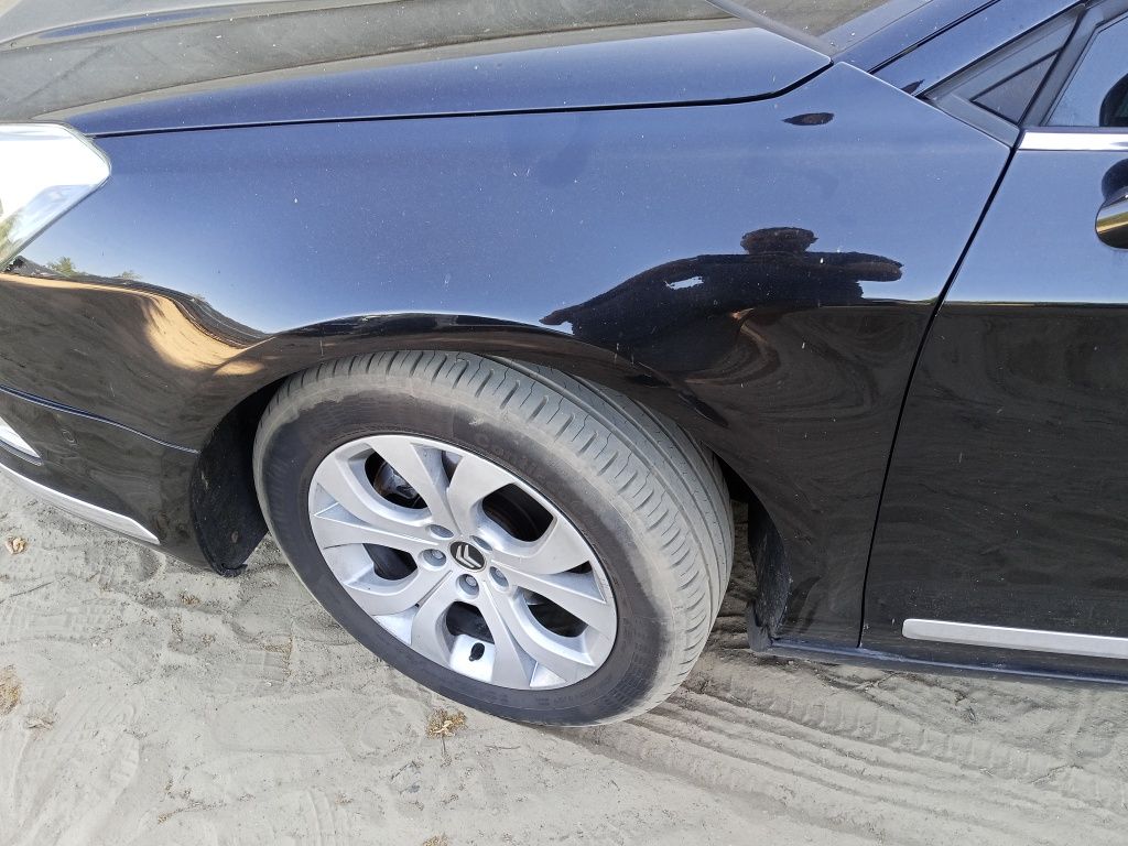 Błotnik lewy przód citroen C5 x7 III ktvd