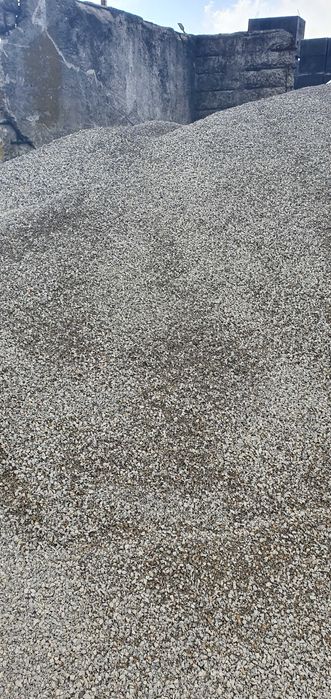 Żwir, kruszywo, wysiewka, podsypka, 0-4, 2-8, 0-16 mm wywrotka 3,5 t