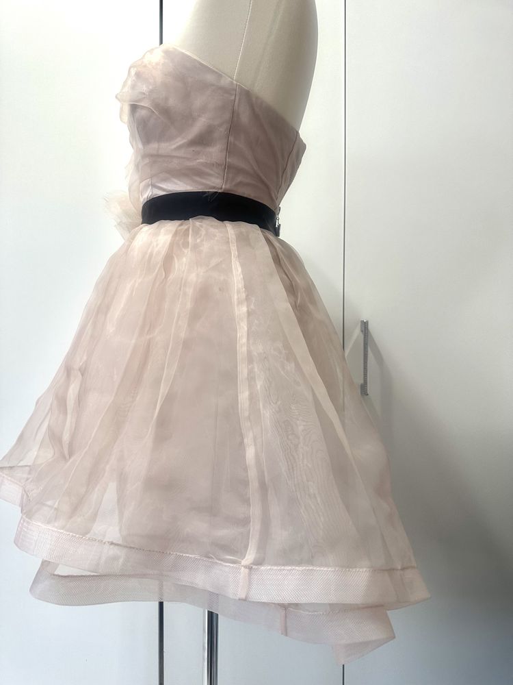 Sukienka Lipsy London chłodny beż r.10 czyli 38/M