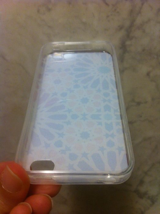 Capa para iPhone 4/4S com belíssimo padrão de azulejo árabe - NOVA!