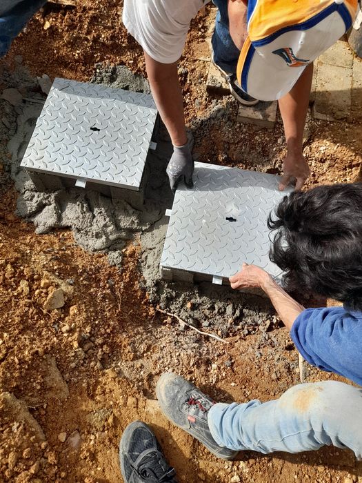 Canalizações  / Thermo acumuladores / esgotos