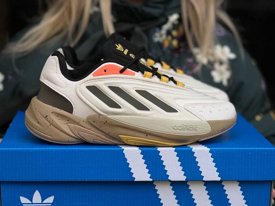 Adidas Ozelia якісні легкі кросівки розмір 42 (26,5см)