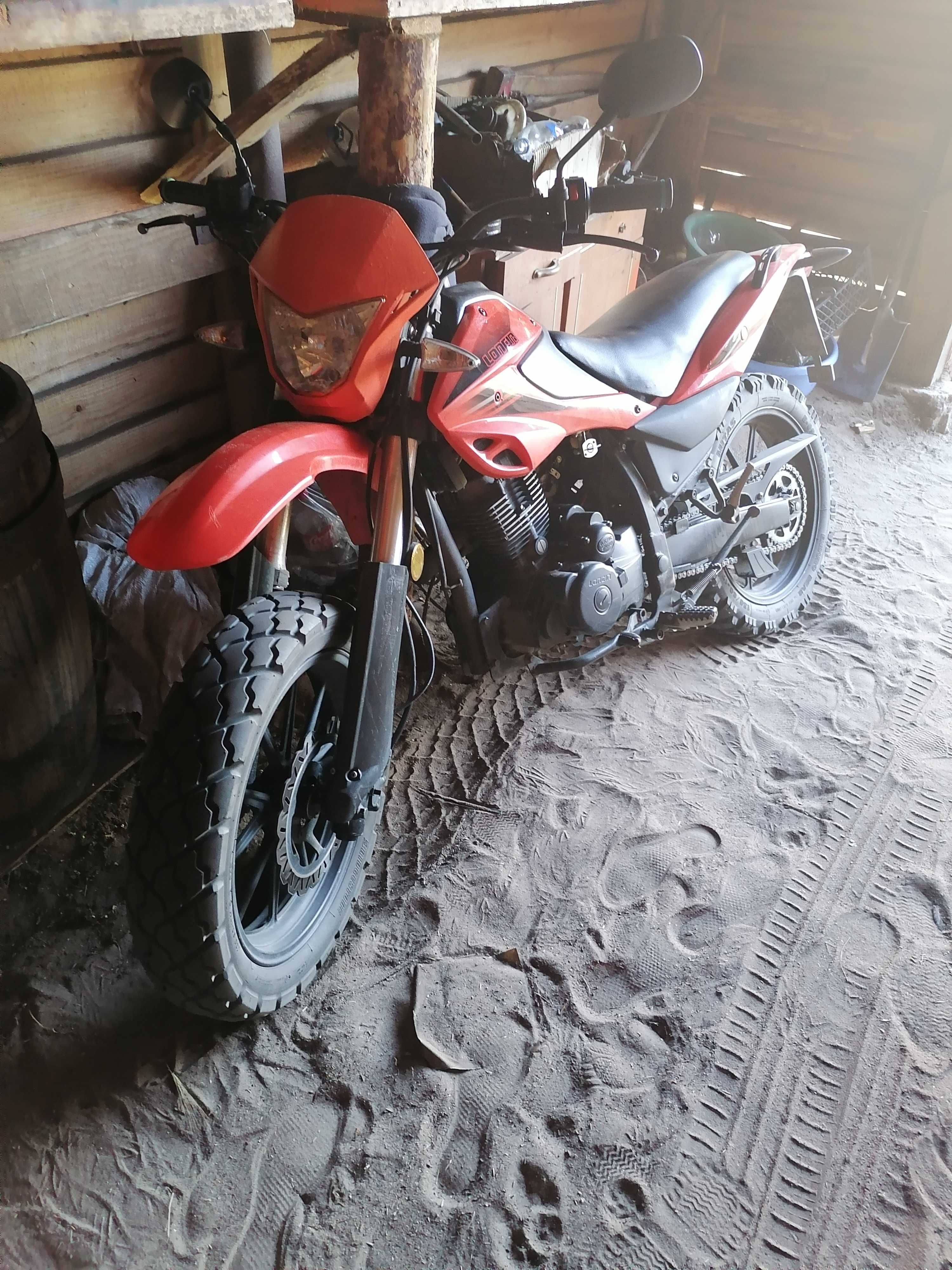 Лонсин рейнжер 200куб.7000    800,Дол.
 пробег