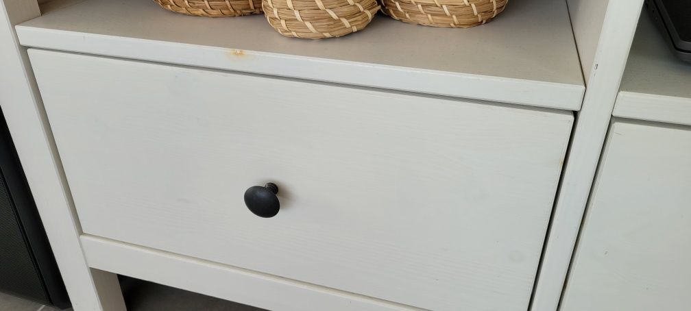 Szafka rtv Ikea Hemnes pod tv lite drewno biała