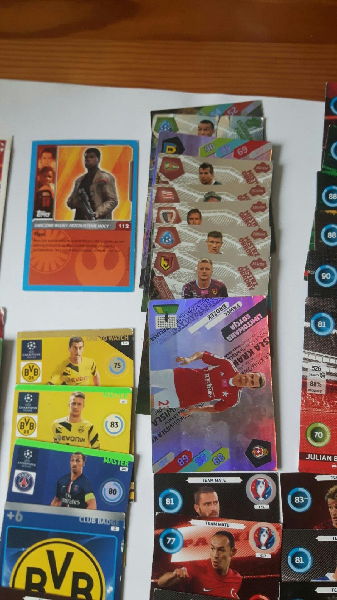 Karty z piłkarzami Adrenalyn XL i Match Attax 96 szt.